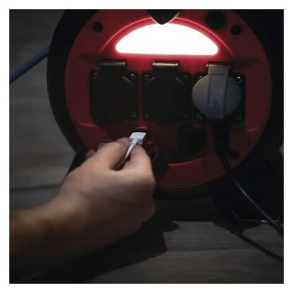 Удължителен кабел на макари 3 гнезда 20м червено/черно IP44