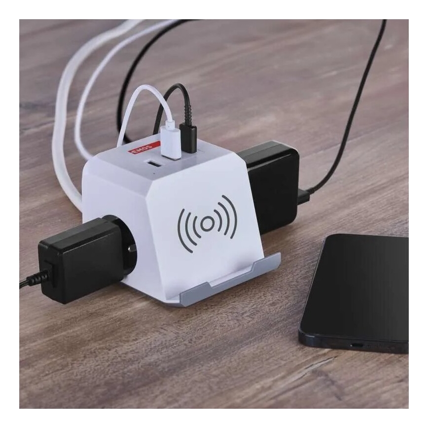 Удължител с безжично зареждане QI 2 гнезда + 2x USB-A + 1x USB-C, 2 м, бял