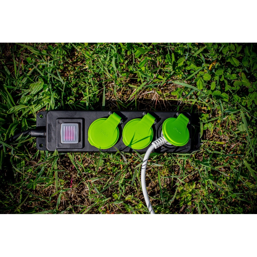 Удължител с ключ 3 гнезда 20m IP44