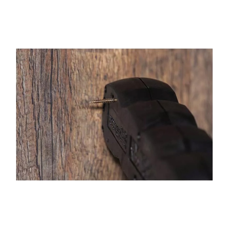 Удължителен кабел с ключ 3 гнезда 5м черен