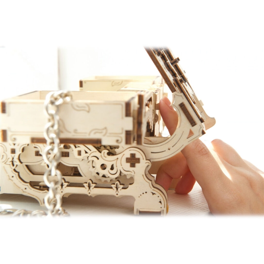 Ugears - 3D дървен механичен пъзел Антикварна кутия за бижута
