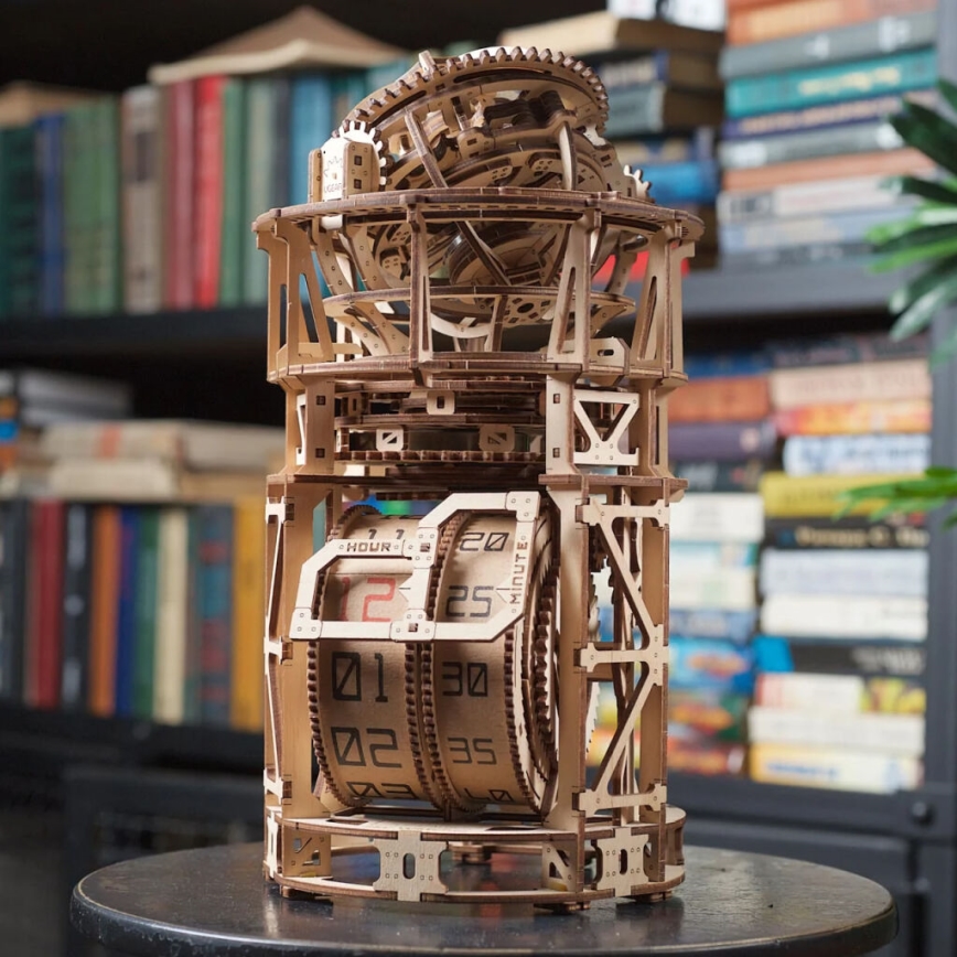 Ugears - 3D дървен механичен пъзел Часовников механизъм с турбийон