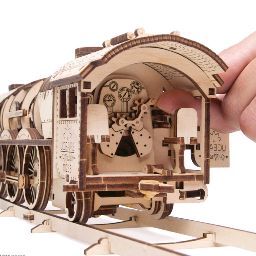 Ugears - 3D дървен механичен пъзел V-Express парен локомотив с тендер
