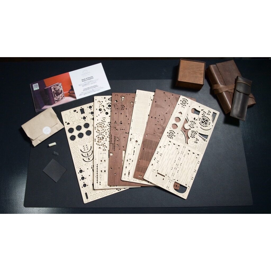 Ugears - 3D дървен механичен пъзел Книга на тайните