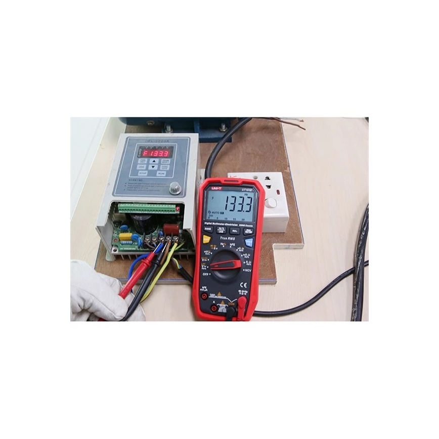 Uni-T UT161E - Мултиметър 4xAA