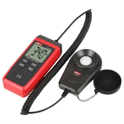 Uni-T UT383S - Люксметър 3xAAA
