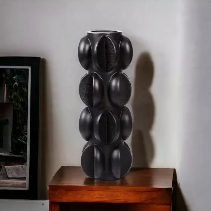 Ваза 37x15 см, смола, матово-черна