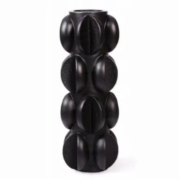 Ваза 37x15 см, смола, матово-черна