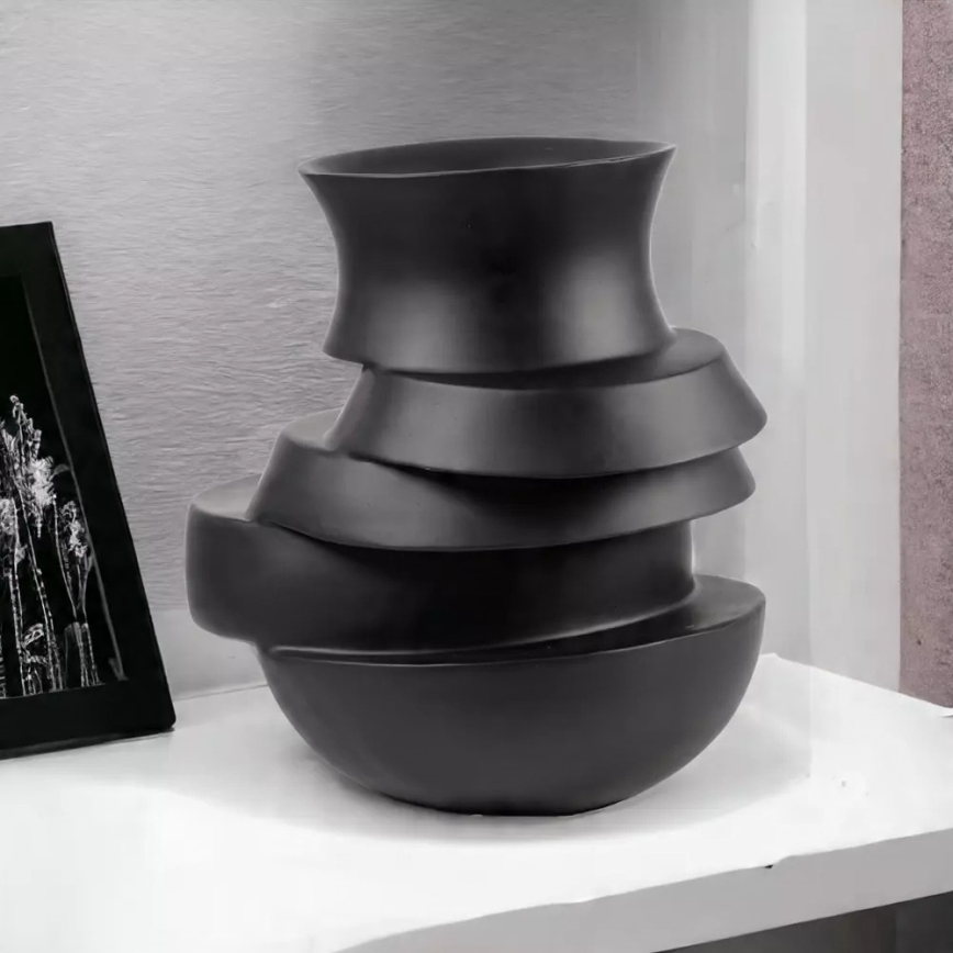 Ваза 38x33x36 см смола/матова черна
