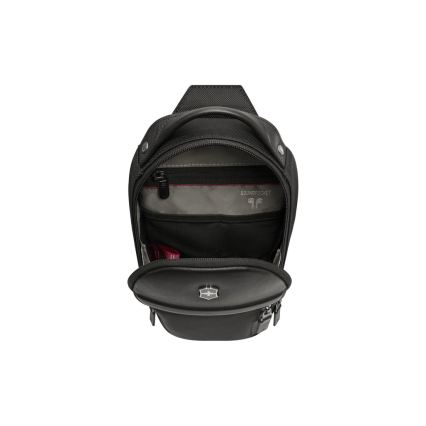 Victorinox - Чанта през рамо Architecture Urban2 2 л черна