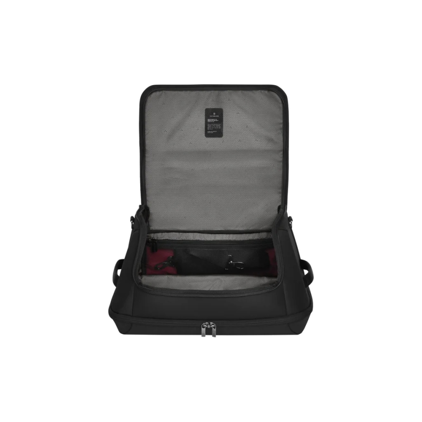 Victorinox - пътна чанта Crosslight Duffel 37 л черна