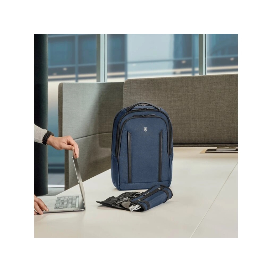 Victorinox - Раница за лаптоп 15" Altmont Professional Compact 16 l тъмносин