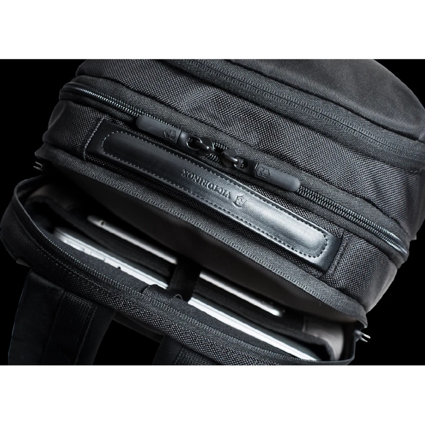 Victorinox - Раница за лаптоп Altmont Professional Deluxe 24 л черна