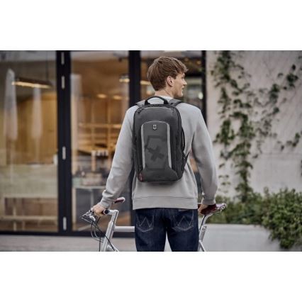 Victorinox - Разширяема раница Touring 2.0 Traveler 33 l черен