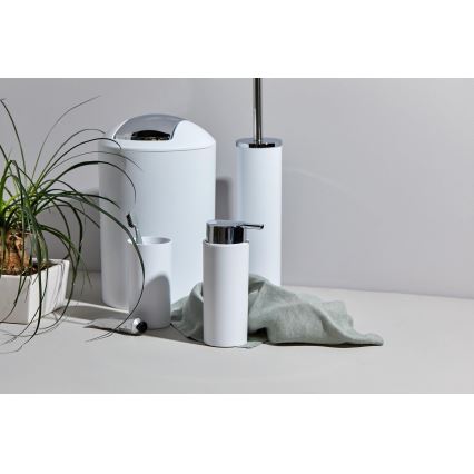 WENKO 24077800 - Комплект CALVO 6,5x13 см бял/лъскав хром