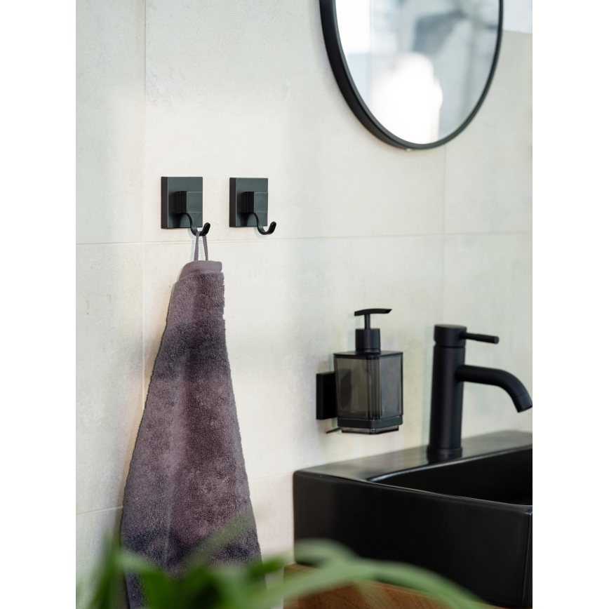 WENKO 71444800 - Дозатор за течен сапун VACUUM-LOC QUADRO ED 7,5x16 см черен