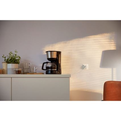 WiZ - Смарт щепсел F 2300W + измерване на консумациятаWi-Fi SCHUKO