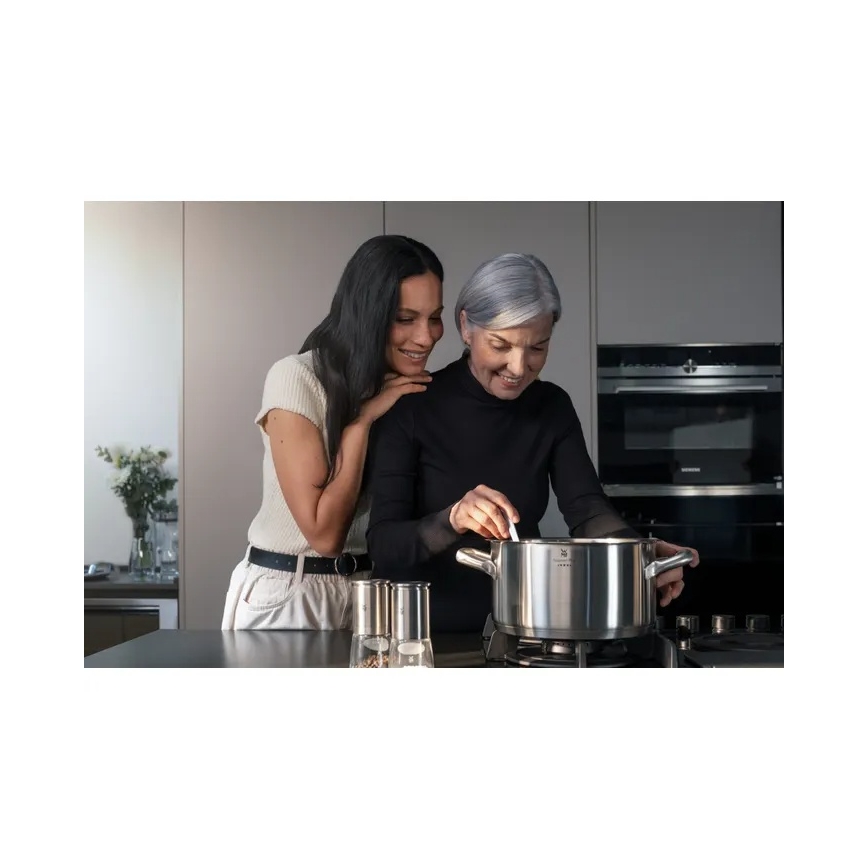 WMF - Тенджера с капак GOURMET PLUS, диаметър 24 см