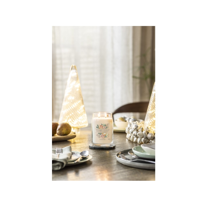 Yankee Candle - Ароматна свещ WHITE SPRUCE & GRAPEFRUIT голяма 567 г 60-90 часа.