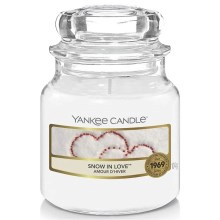 Yankee Candle - Ароматна свещ SNOW IN LOVE малка 104 гр 20-30 часа