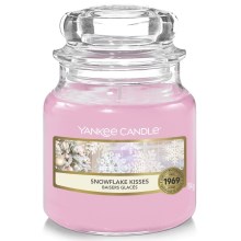 Yankee Candle - Ароматна свещ SNOWFLAKE KISSES малка 104 гр 20-30 часа