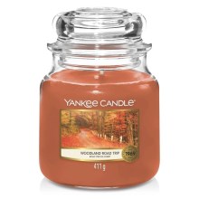 Yankee Candle - Ароматна свещ WOODLAND ROAD TRIP средна 411 гр 65-75 часа