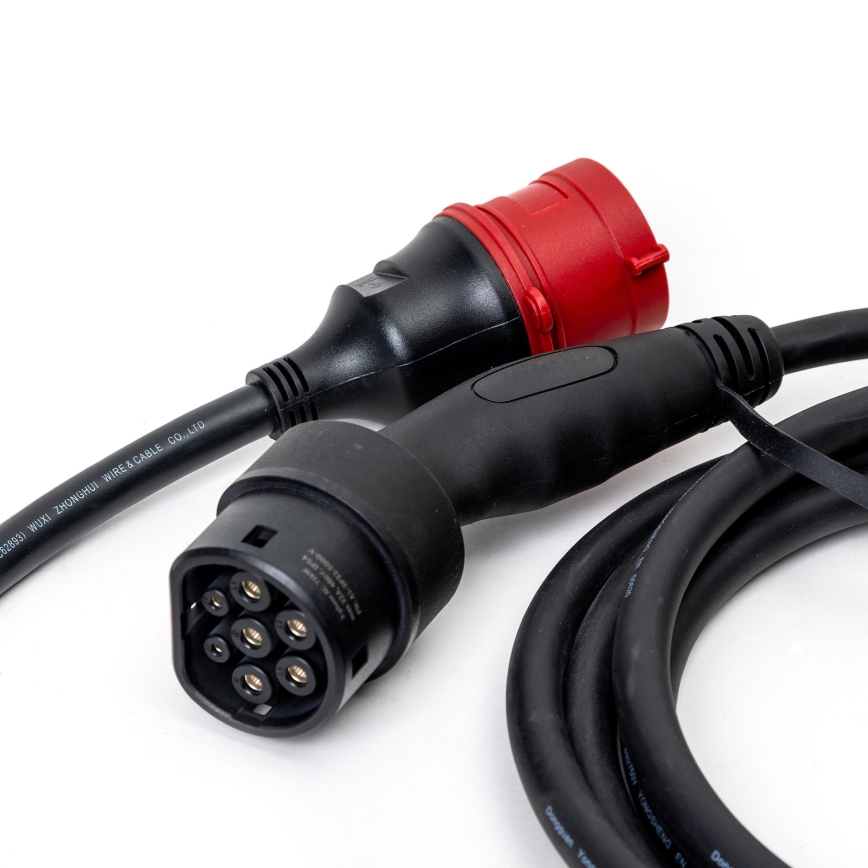 Кабел за зареждане на електромобили 2 5 m 11kW 16A IP54 Tuya