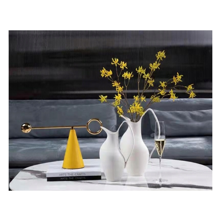 Керамична бяла ваза 33x17x19 см