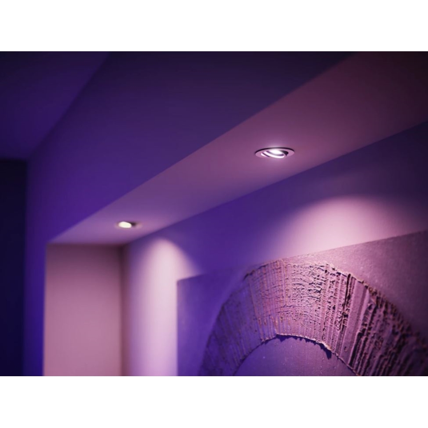 Комплект от 4 LED RGBW крушки с възможност за димиране Philips Hue WHITE AND COLOR AMBIANCE GU5,3/MR16/6,3W/12V 2000-6500K