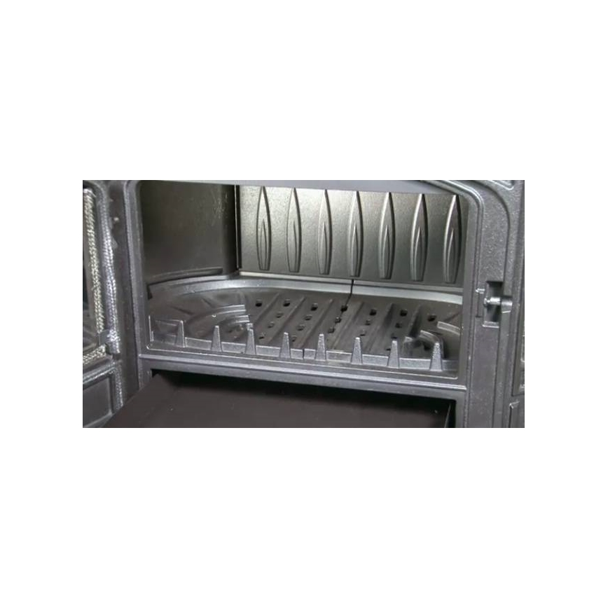 Kratki - Чугунена камина с мощност 10kW и диаметър 150mm